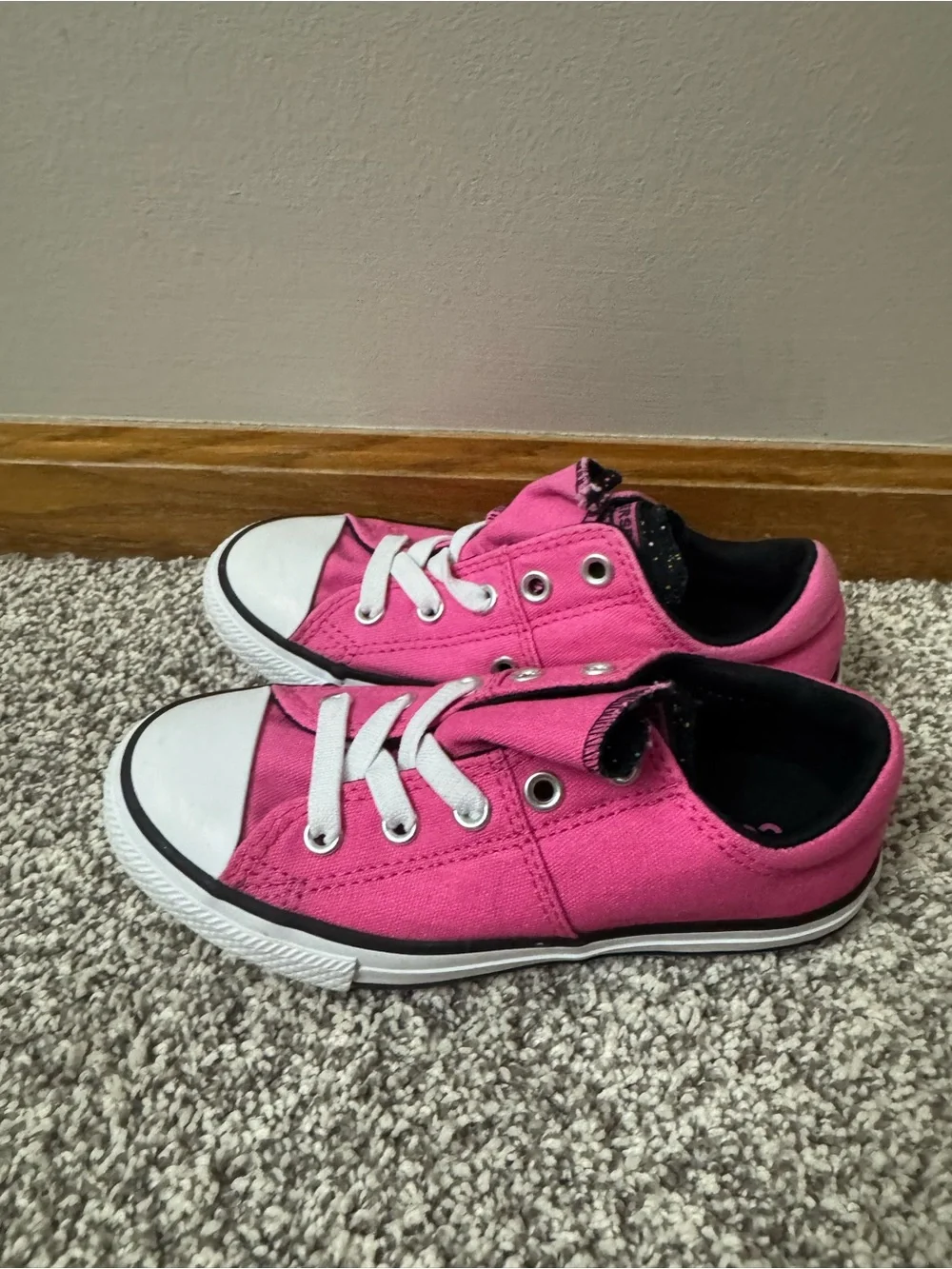 Converse Pink Low-Top Sneakers with Flip Tongue Like New Size 12